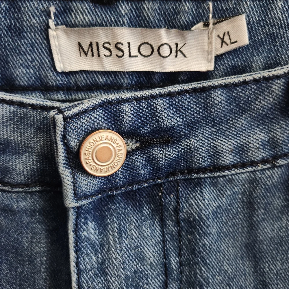 Misslook XL daisy bf denim shorts distressed floral medium wash jean short - Picture 3 of 4